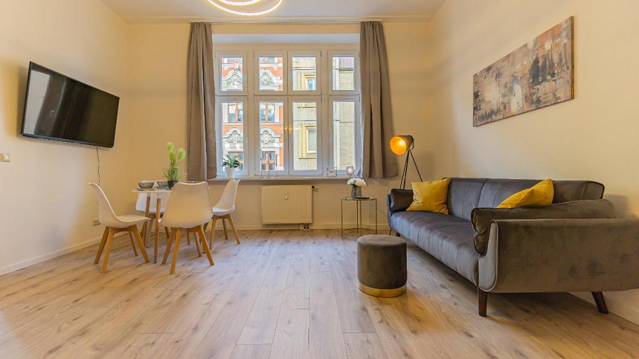 Cityapartment - 53 M², 2 Zimmer, Zentral, Netflix, Kueche, Waschmaschine Cottbus Exterior photo