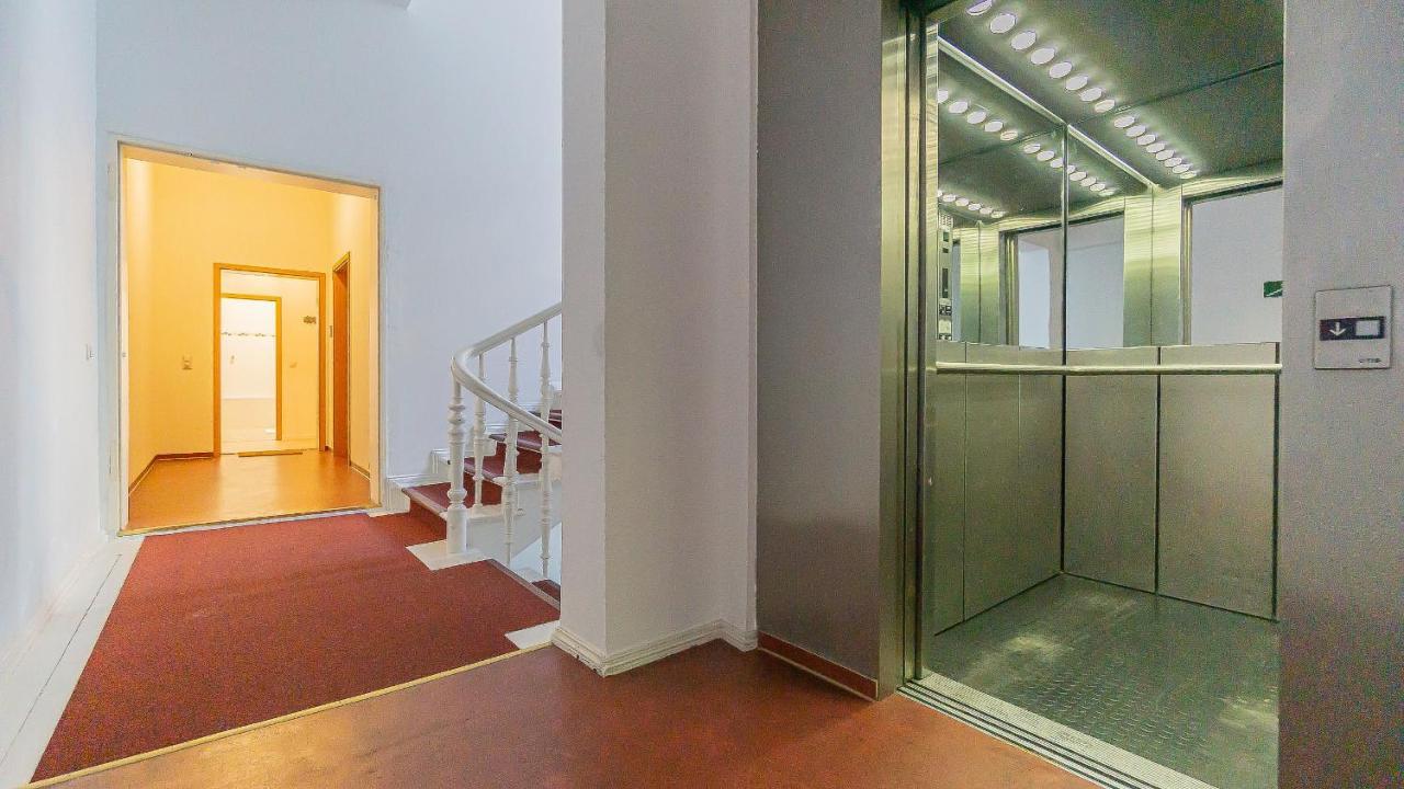Cityapartment - 53 M², 2 Zimmer, Zentral, Netflix, Kueche, Waschmaschine Cottbus Exterior photo